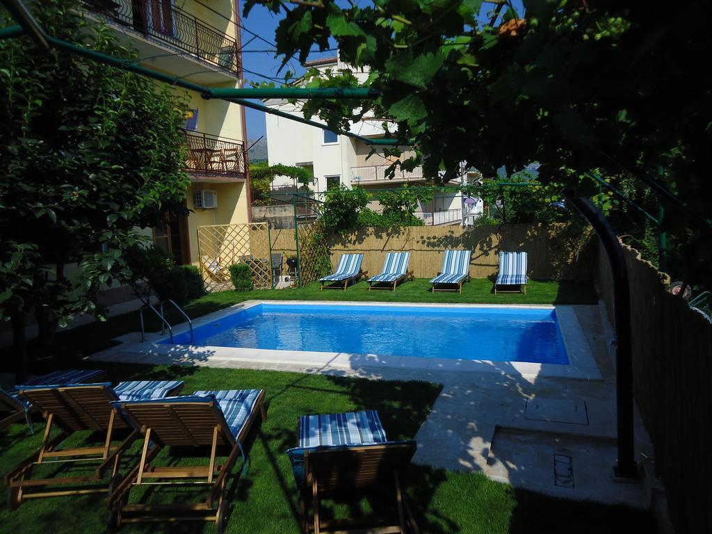 Apartments Lara - Split Croatia エクステリア 写真