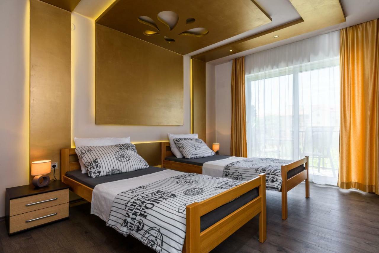 Apartments Lara - Split Croatia エクステリア 写真